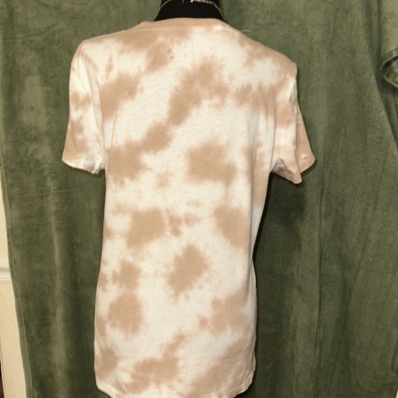 Aeropostale tee🌹🦋 - Picture 4 of 6